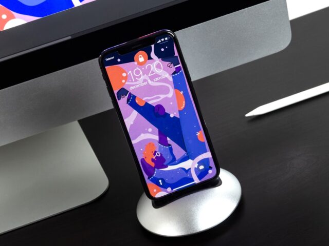 Support téléphone de bureau